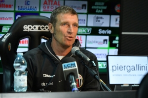 Ascoli Calcio - Il Picchio sfida la Ternana, Carrera: "Gara da giocare sui nervi"