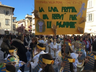 Carnevale delle scuole ad Ascoli Piceno rinviato a venerdì causa maltempo