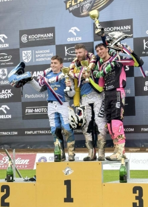 MONDIALE FLAT-TRACK A PARDUBICE, HALBERT (VFR RACING) E&rsquo; SECONDO MA RIMANE LEADER. PER CORRADETTI PRIMO PODIO STAGIONALE.