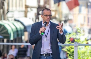 Ricci: &ldquo;Domani voteremo per rafforzare i diritti dei passeggeri. Il Parlamento europeo li tutela, mentre il Consiglio e i Governi difendono le compagnie aeree&rdquo;