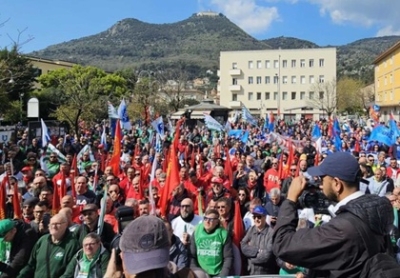 Ricci: “Crisi Stellantis a Cassino riguarda intero Paese. Governo intervenga a tutela di lavoratori e indotto”