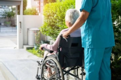 SLA, DALLA REGIONE MARCHE 1,3 MILIONI DI EURO PER I CAREGIVER FAMILIARI