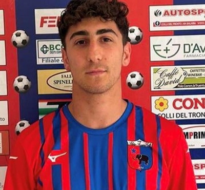 Simone Alesi nuovo rinforzo per la Castoranese Calcio