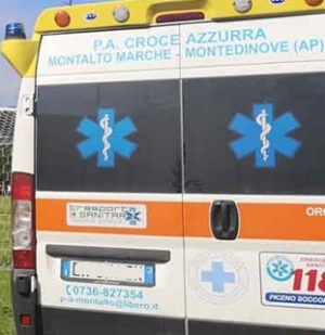 Ennesimo incidente in cantiere, operaio cade da tre metri d'altezza
