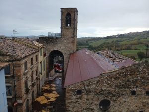 Forte vento, danni importanti a Campli e Corropoli