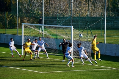 Il sig. Dovesi di Ancona è l'arbitro designato a dirigere il match Azzurra Mariner - V. Montecosaro del girone B di Promozione