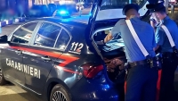 Alba Adriatica, 28enne extracomunitaria aggredisce con calci e pugni i Carabinieri per sottrarsi all&rsquo;identificazione