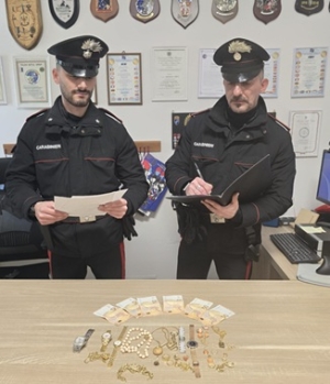 Pineto, i Carabinieri arrestano due persone ritenute presunte responsabili del reato di concorso in  truffa ad una persona anziana