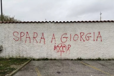 'Spara a Giorgia. Br', la scritta in un parcheggio a Porto Recanati