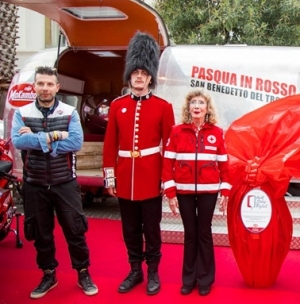 PASQUA IN ROSSO A SAN BENEDETTO CON LE DUCATI CAMPIONI DEL MONDO
