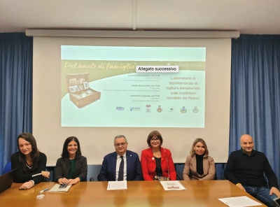 Dal baule di famiglia: un viaggio nel tempo alla scoperta delle tradizioni natalizie del Piceno