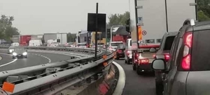 Ancora un  incidente sull'autostrada A14: oltre 4 km di coda a Grottammare in direzione sud