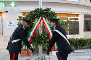 Nereto, posta una Corona d&rsquo;alloro al monumento ai caduti nella strage di Nassirya