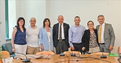 ALESSANDRO GATTAFONI SFIDA IL MARE ADRIATICO IN KAYAK PER SENSIBILIZZARE SULLA FIBROSI CISTICA E GLI “ORFANI DI CURA”