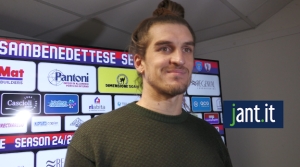 Con il numero 14, Sbaffo &egrave; della US Sambenedettese