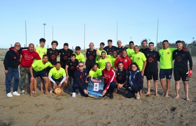 L'Happy Car Samb Bs inaugura la Heliopolis Beach Arena di Pineto: un buon test con la Vastese Beach Soccer