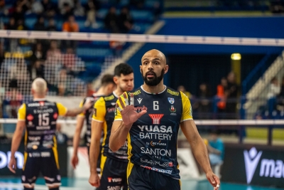 La presentazione del derby delle Marche tra Lube e Yuasa Battery