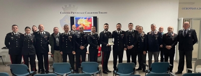 Il Luogotenente Carica Speciale Placido SACCO, Comandante della Stazione di Corropoli, saluta i colleghi con una breve cerimonia