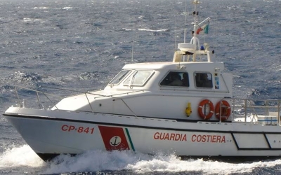 Incidente su un motopesca al largo di Fano, deceduto un marittimo