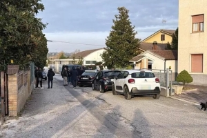 Femminicidio nello Jesino, si cerca ancora marito della vittima