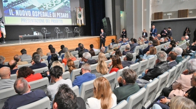 Nuovo Ospedale di Pesaro, il presidente Acquaroli agli operatori sanitari: &rdquo;Sar&agrave; un ospedale all&rsquo;avanguardia a livello nazionale: ambiente di lavoro efficiente e funzionale, garantir&agrave; prestazioni di eccellenza&rdquo;