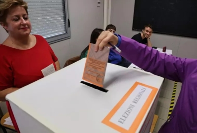 Regionali nelle Marche, l'affluenza alle ore 12 è del 10,84%