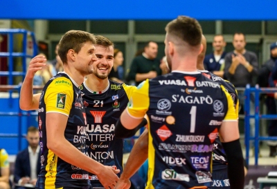 Il PalaSavelli si illumina a festa per ospitare la sfida tra Yuasa Battery e Modena