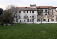 Ascoli Piceno - Emergenza parcheggi, il Comune pensa di sfruttare il giardino del Colucci