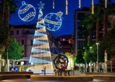 Accensione luminarie natalizie cittadine prevista per domenica 30 novembre