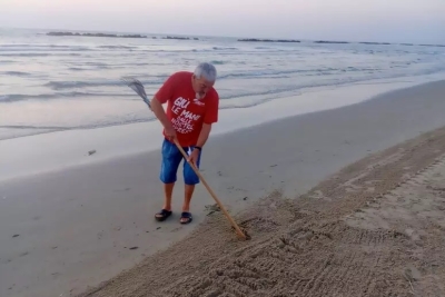 Ombrelloni chiusi, 'così maltrattiamo i turisti'