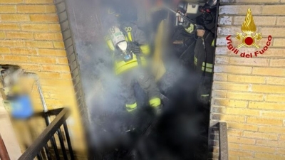 Fiamme in una abitazione a Lido di Fermo, salvata una donna