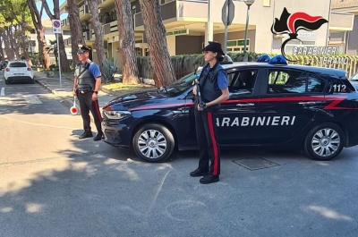 Roseto, i Carabinieri intervengono per bloccare un 19enne in forte stato d'agitazione