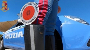 Controlli straordinari della Polizia nel centro di Teramo mirati in particolare al rintraccio di cittadini stranieri irregolari