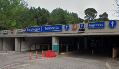 Aumenta il costo dei parcheggi, la minoranza alza la voce