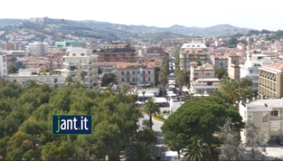 TRUFFA DEI FINTI ANNUNCI IMMOBILIARI NELLA RIVIERA DELLE PALME