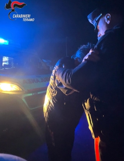 Martinsicuro: tenta di gettarsi dalla scogliera, salvato dai Carabinieri