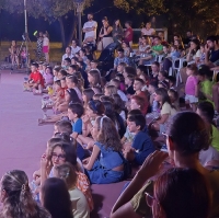 Fiabe al parco, bagno di folla per il primo appuntamento della rassegna teatrale per bambini 2025