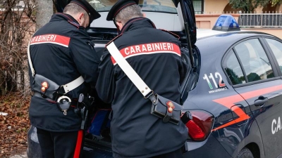 Viola misura di allontanamento dalla famiglia, arrestato