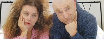 SI RIDE AL PALAFOLLI CON  “UNA COPPIA QUASI PERFETTA”