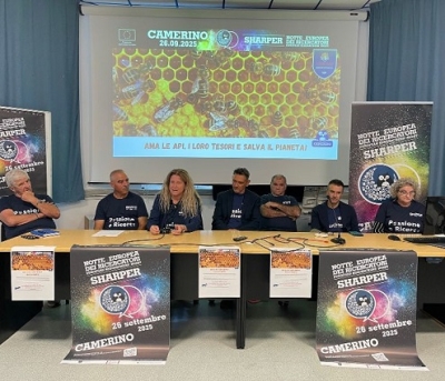 CON SHARPER UNICAM ILLUMINA LA NOTTE EUROPEA DELLE RICERCATRICI E DEI RICERCATORI