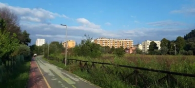 Ascoli Piceno - Vandali alla ciclabile di Monticelli, divelte le balaustre
