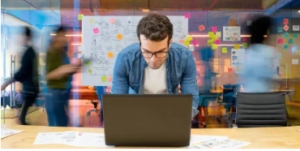 LE MARCHE DELL&rsquo;INNOVAZIONE A HELSINKI PER &ldquo;SLUSH 2025&rdquo;