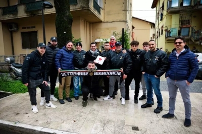 Ultras dell'Ascoli donano un defibrillatore alla città