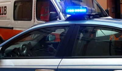 Bimba precipita dal terzo piano ad Ancona, gravissima in ospedale