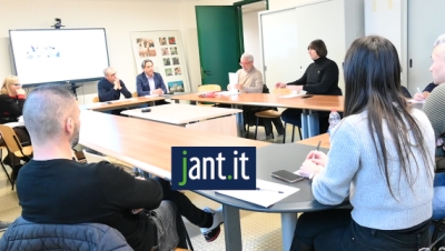 Due destini per i lavoratori Fedrigoni e IMR, ex Caterpillar