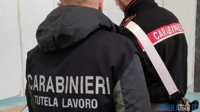 Lavoratrici in nero in un locale notturno, sospesa l'attività