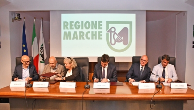 ALLUVIONE, SOLIDARIETA' PER I TERRITORI COLPITI. DONATI OLTRE 800 MILA EURO AI COMUNI DA CONFINDUSTRIA E SINDACATI: OGGI LA FIRMA IN REGIONE