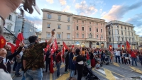 Ascoli Piceno - Manifestazione pro Gaza e vicinanza alla Flotilla: in 250 davanti alla prefettura