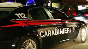 Femminicidio nel Pesarese, uomo accoltella la moglie