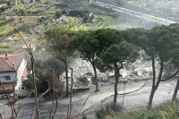 Frana nel Teramano, crolla una palazzina appena evacuata, nessun ferito